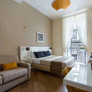 Novanova 2*, Naples Italy
